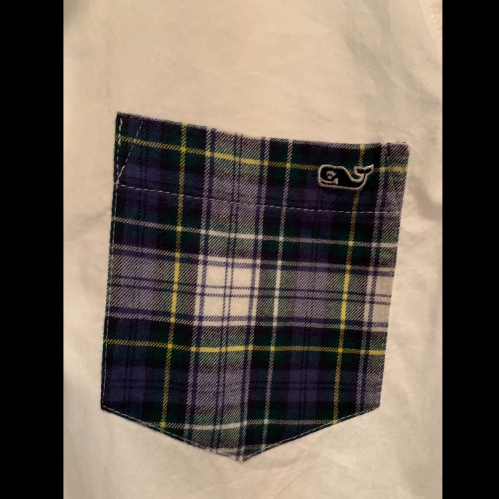 Vineyard Vines Button Down - image 3